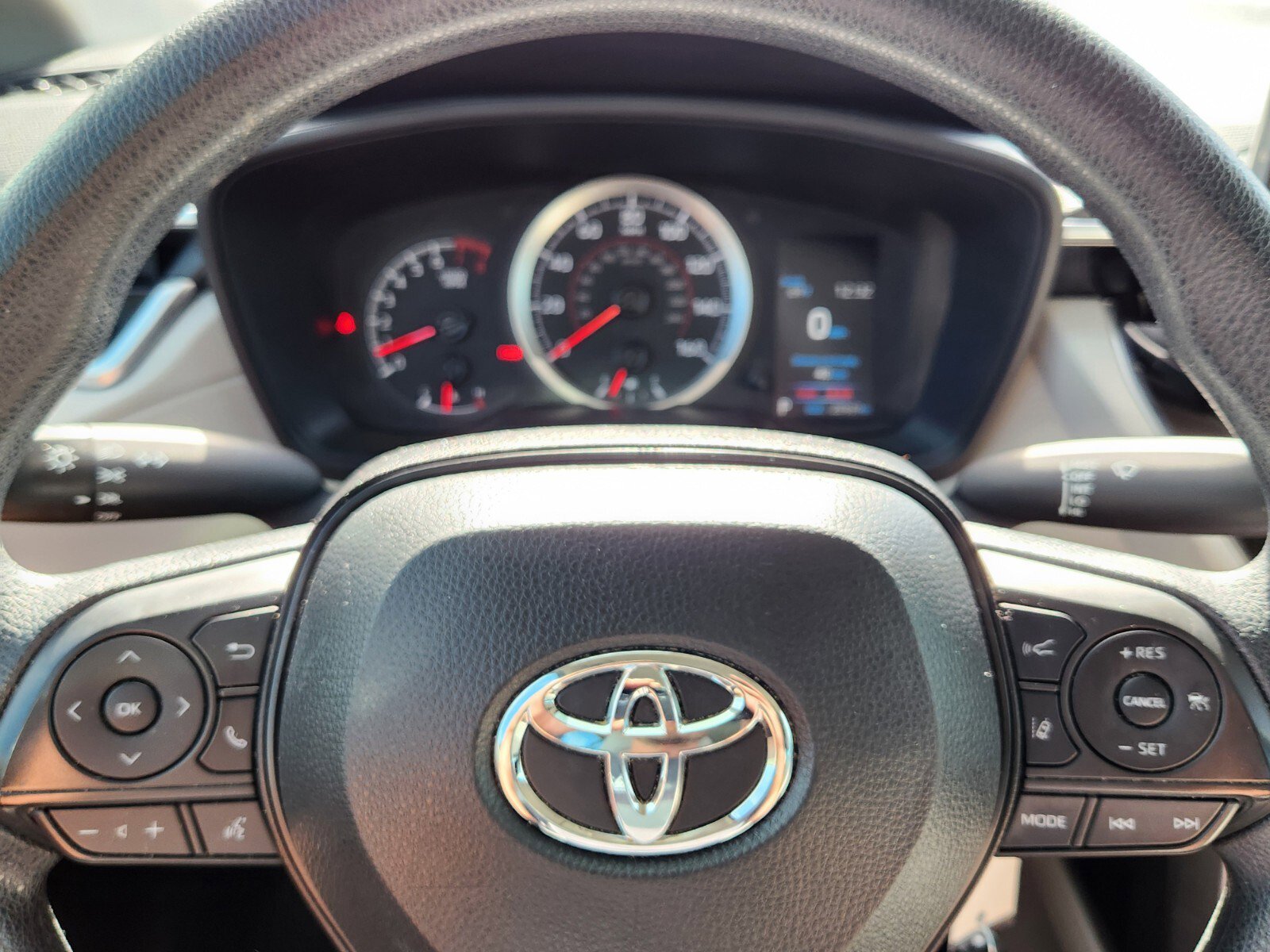 Certified 2022 Toyota Corolla Cross L image 17