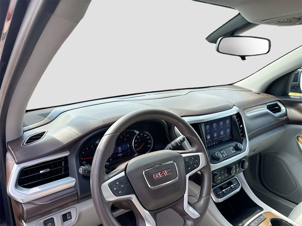 Used 2021 GMC Acadia SLE image 11