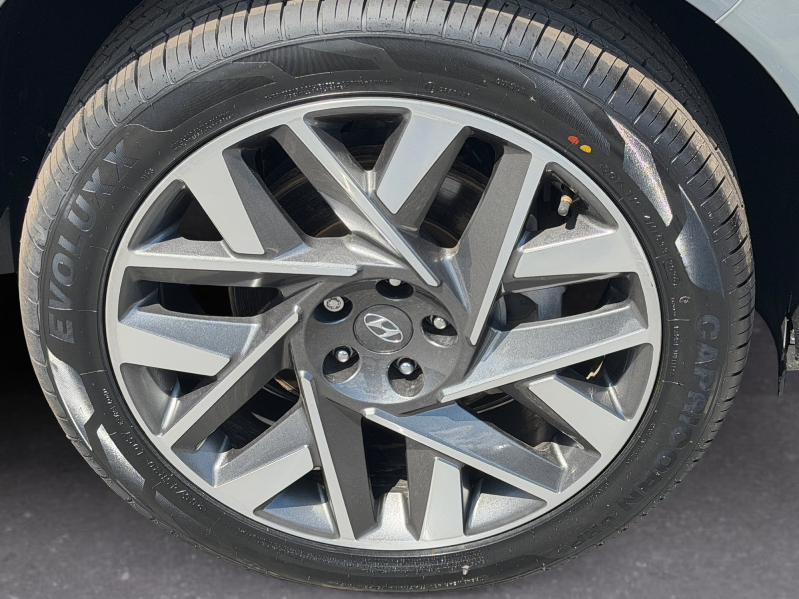 Used 2023 Hyundai Santa Fe Calligraphy AWD/4WD image 7
