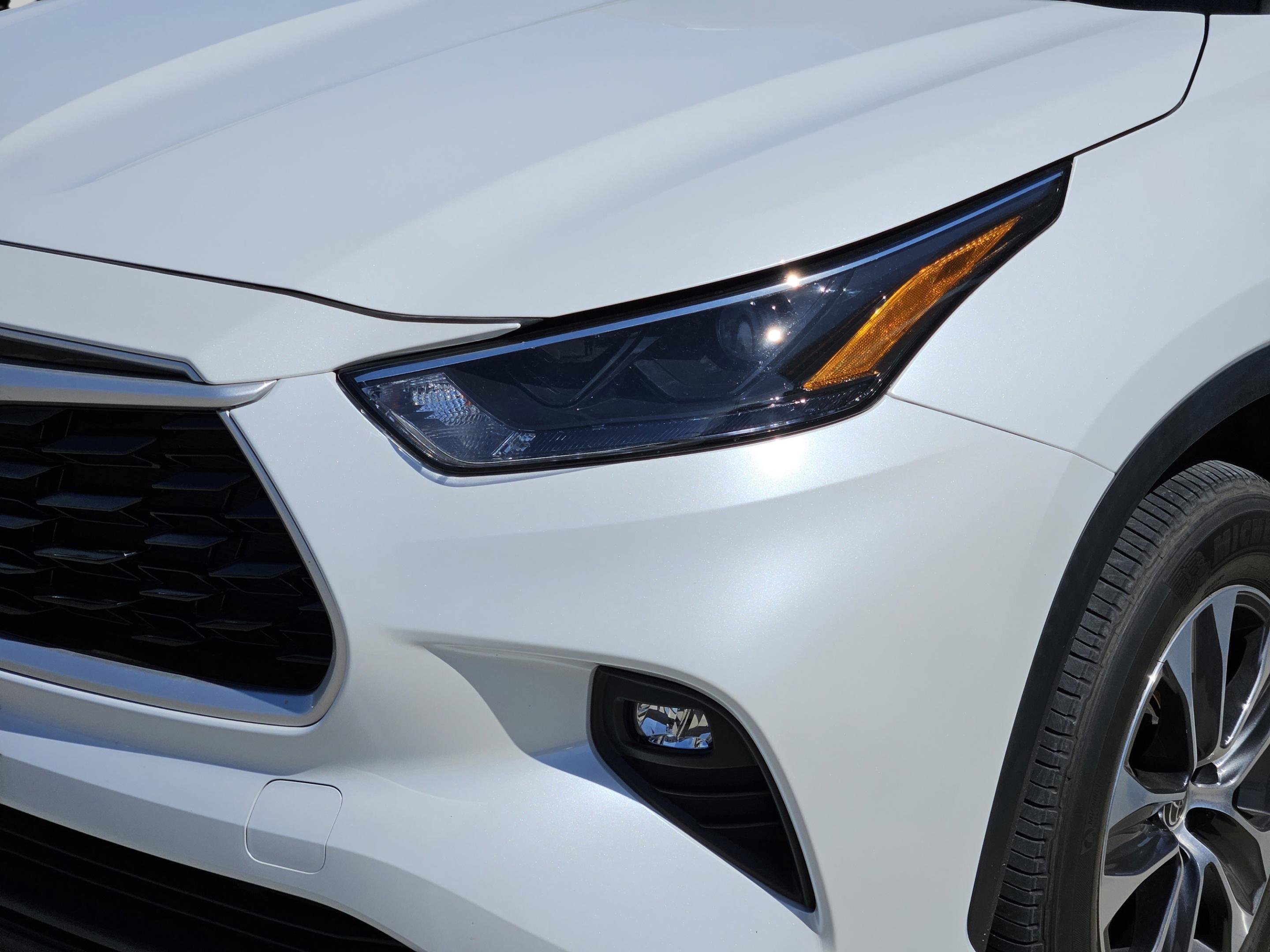 Used 2023 Toyota Highlander XLE image 13