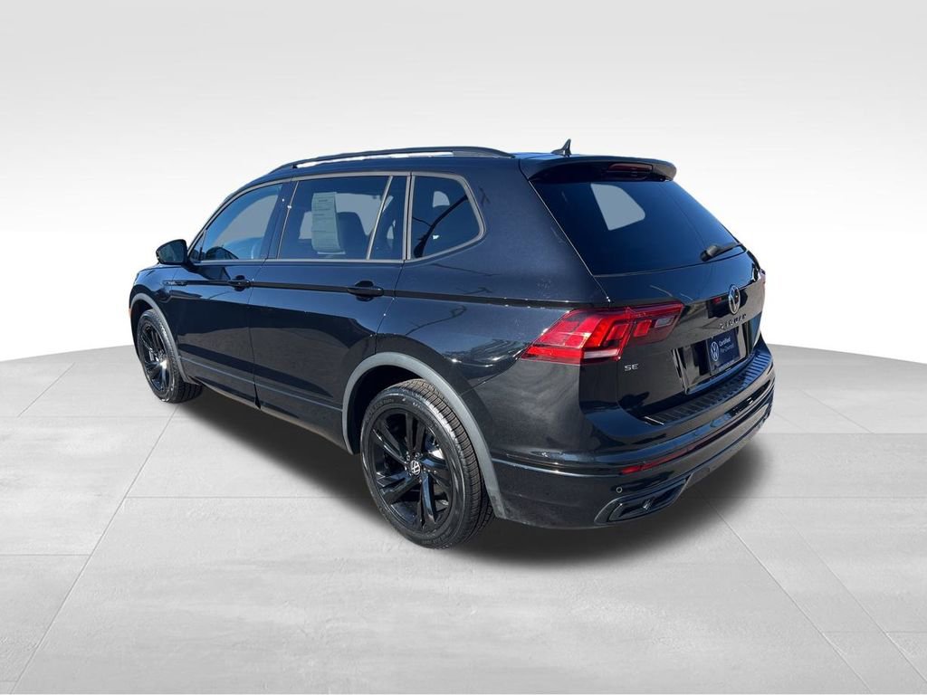 Used 2023 Volkswagen Tiguan SE R-Line image 5