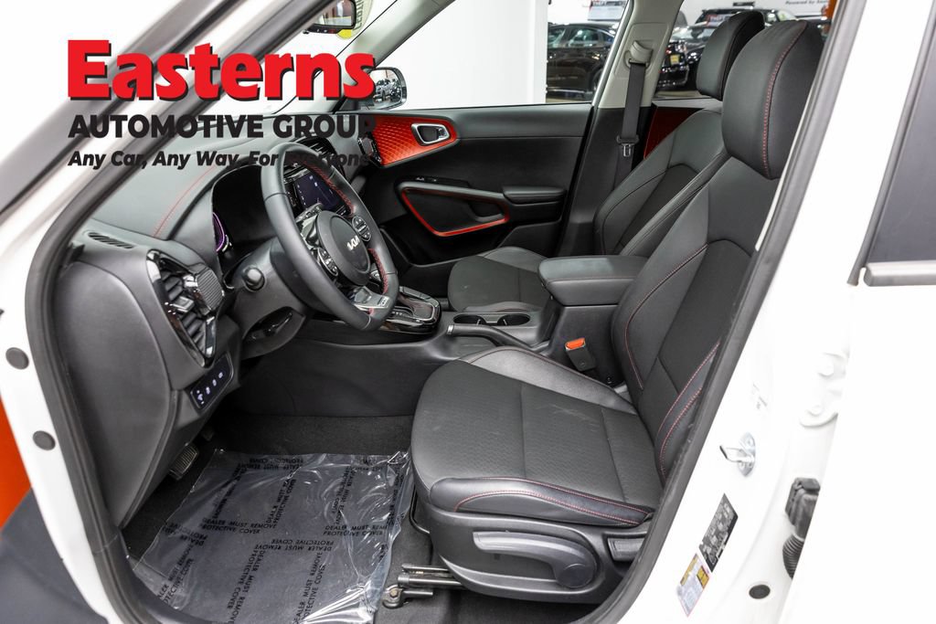 Used 2023 Kia Soul GT-Line FWD image 14