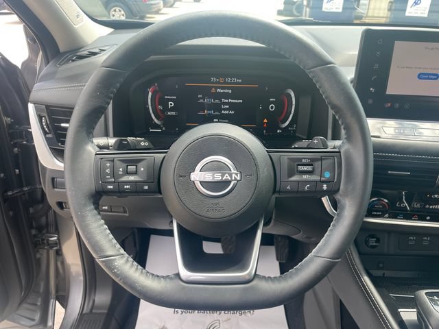 Used 2024 Nissan Rogue Platinum w/ Platinum Premium Package AWD/4WD image 25