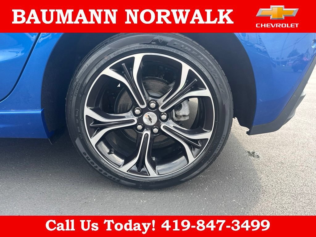 Used 2019 Chevrolet Cruze LT w/ Convenience Package FWD image 11