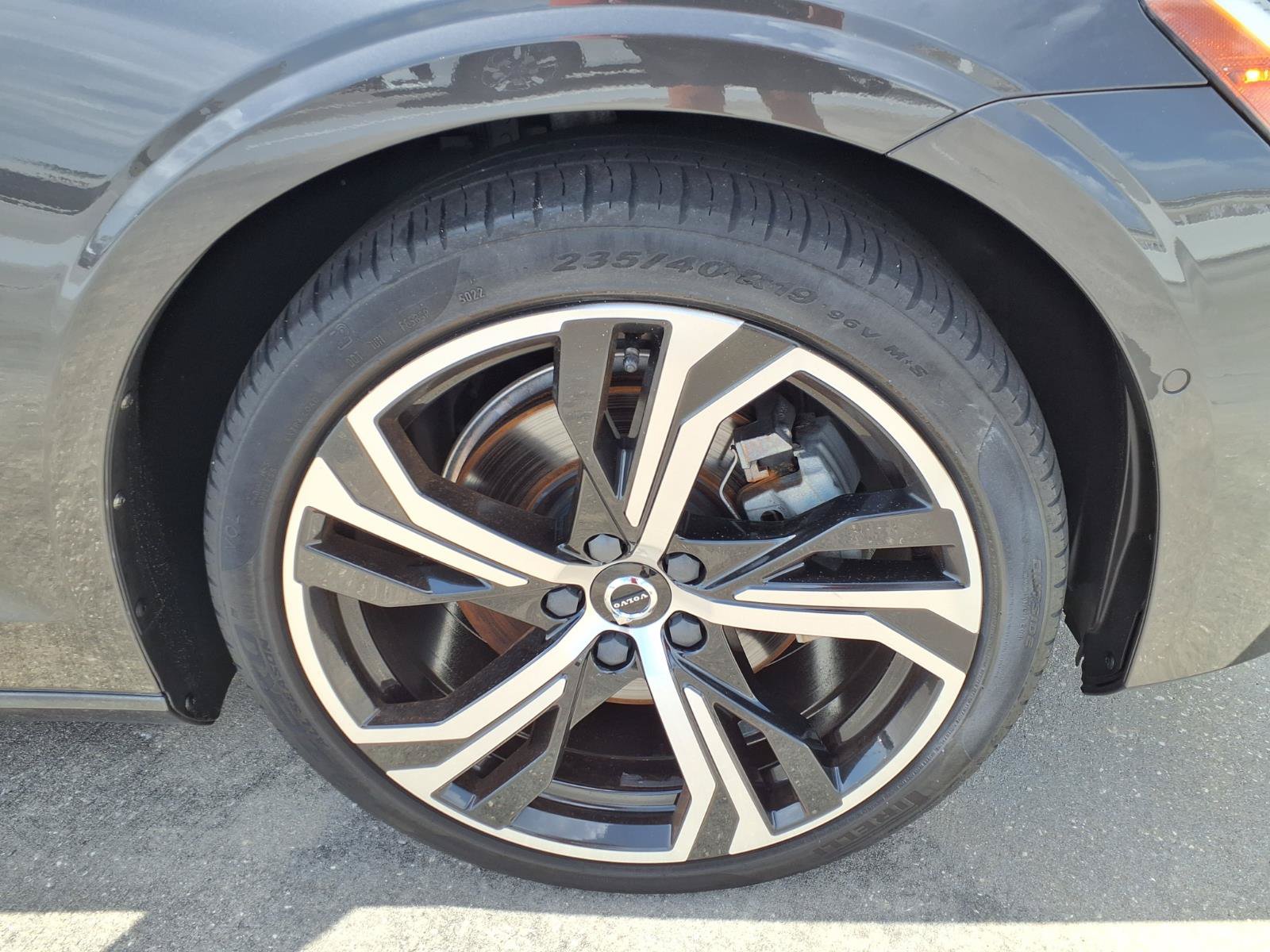 Certified 2023 Volvo S60 B5 Plus FWD image 9