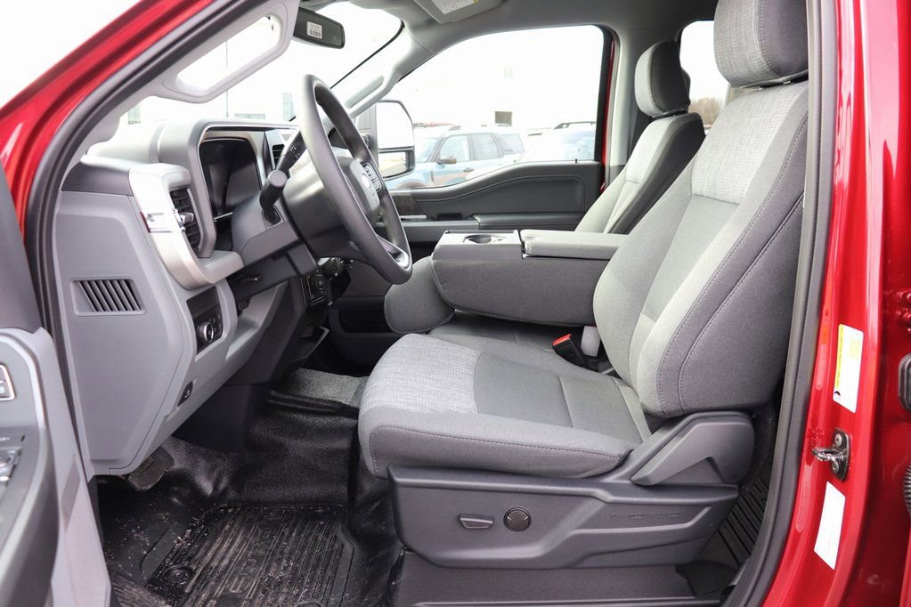 New 2026 Ford F350 XLT w/ XLT Premium Package image 32
