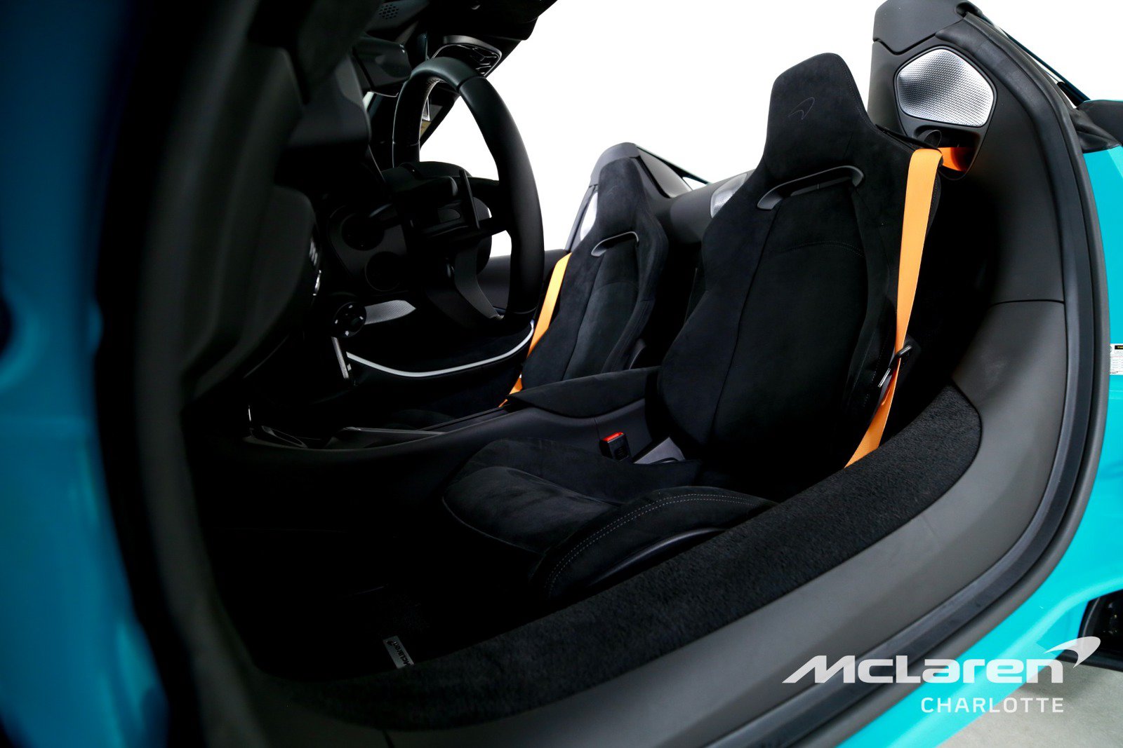 Used 2025 McLaren Artura Spider RWD image 13