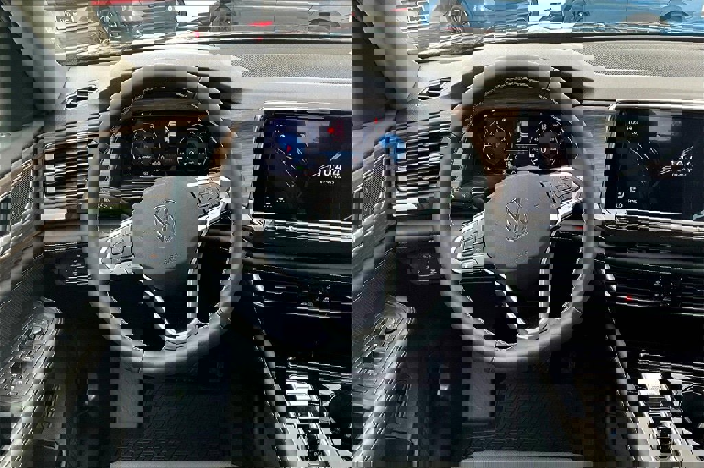 New 2026 Volkswagen Atlas SEL image 18