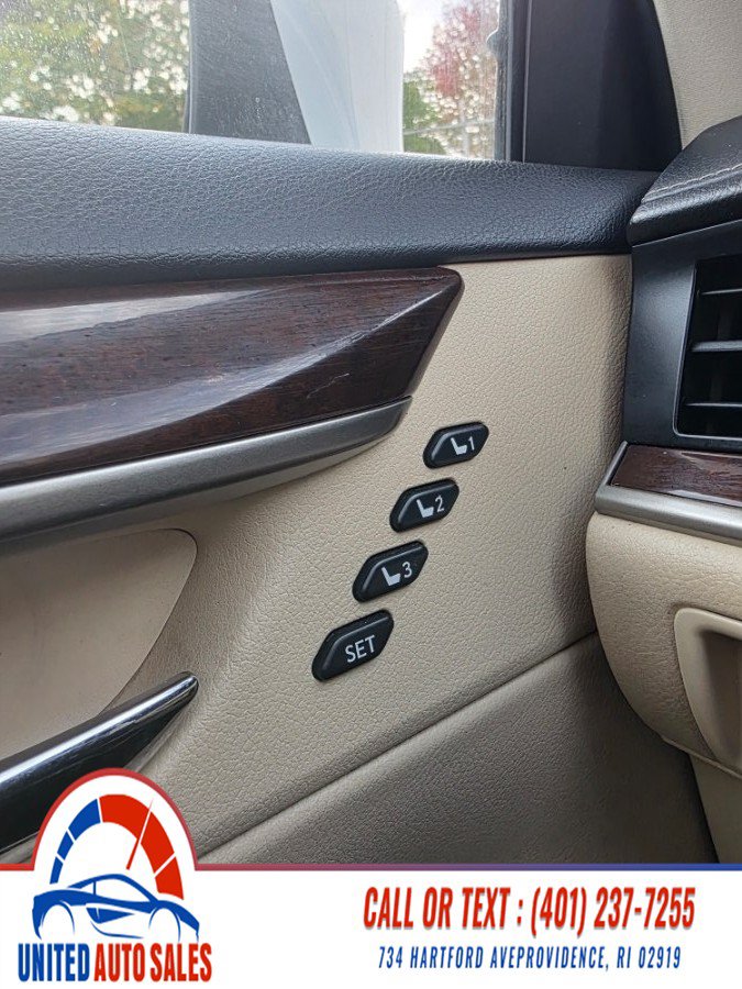 Used 2014 Lexus ES 350 w/ Luxury Package FWD image 23