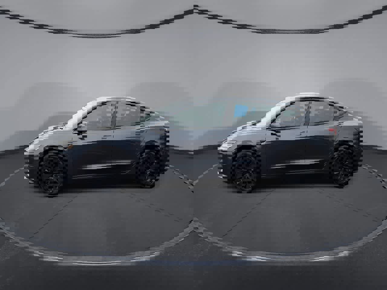 Used 2024 Tesla Model 3 Standard Range image 4