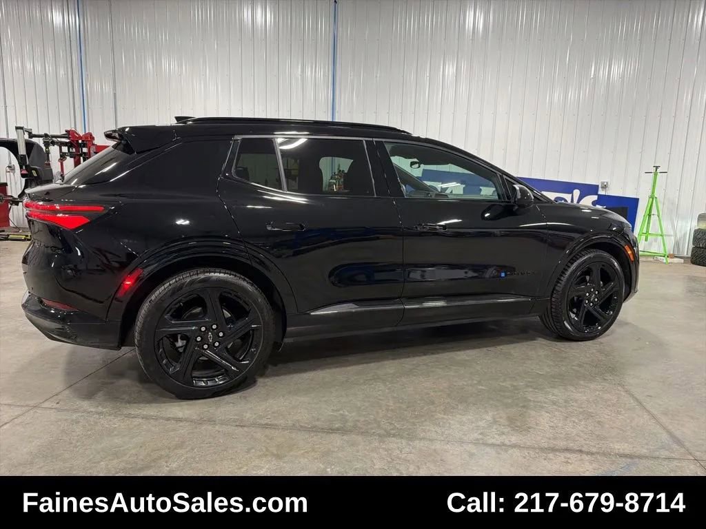Used 2024 Chevrolet Equinox EV RS AWD/4WD image 18