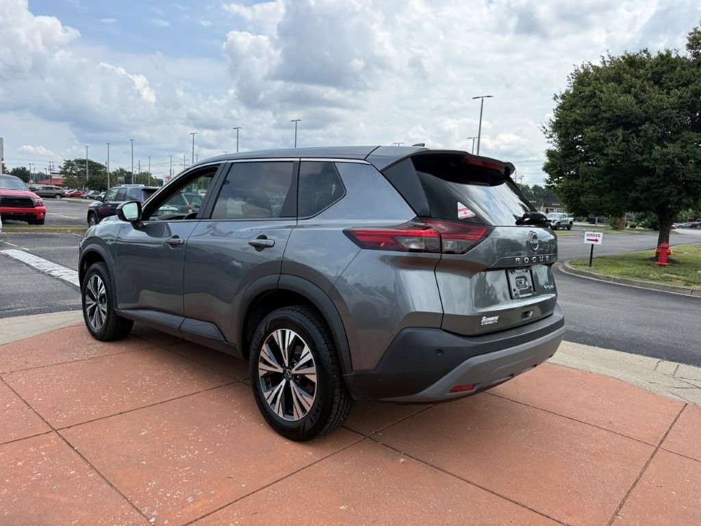 Used 2023 Nissan Rogue SV AWD/4WD image 4