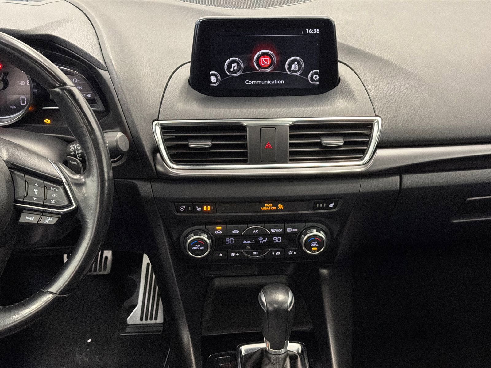 Used 2017 MAZDA MAZDA3 Grand Touring w/ Premium Equipment Package image 18