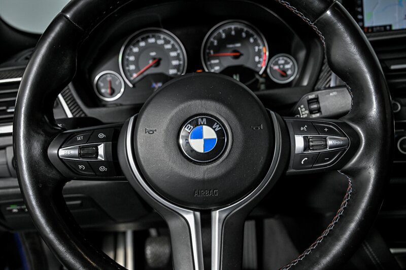 Used 2020 BMW M4 Coupe w/ Competition Package RWD image 22