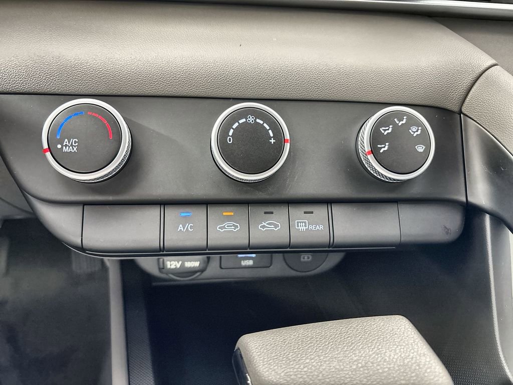 New 2026 Hyundai Elantra SE FWD image 16