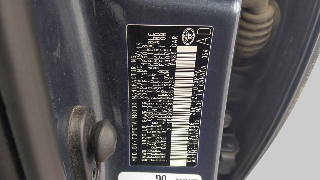 Used 2015 Toyota Corolla LE FWD image 17