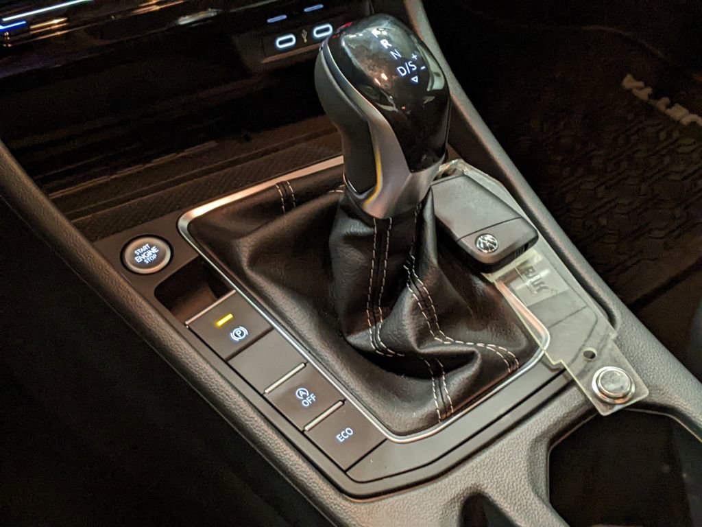New 2026 Volkswagen Jetta SE FWD image 20