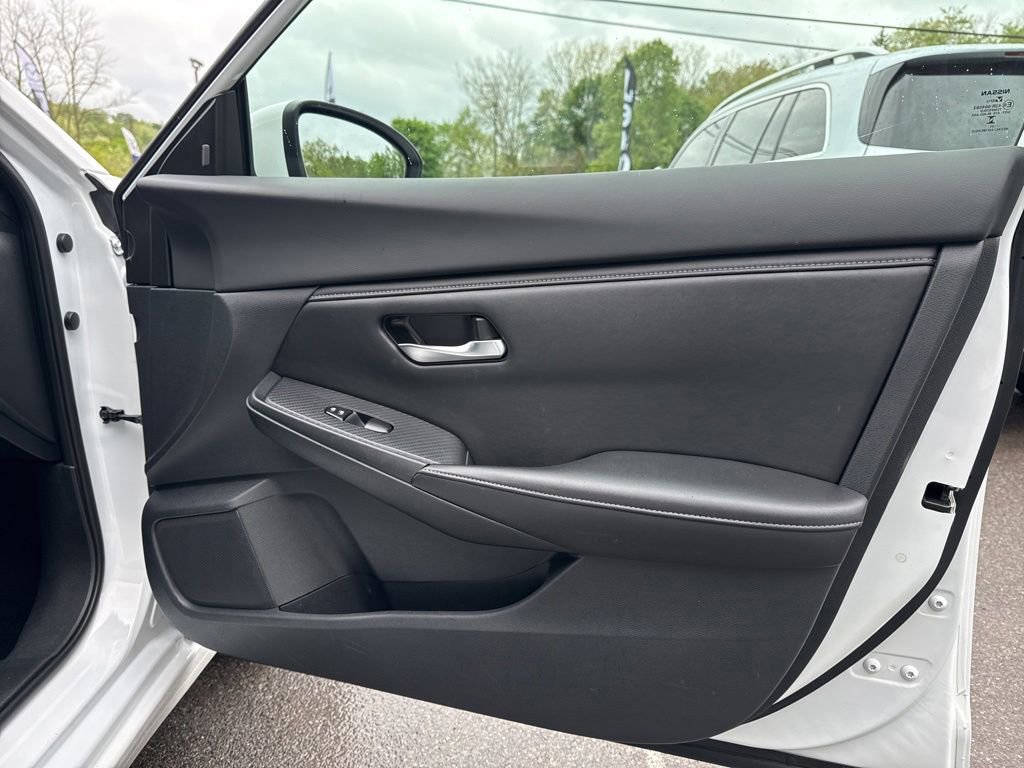 Used 2023 Nissan Sentra SV FWD image 26