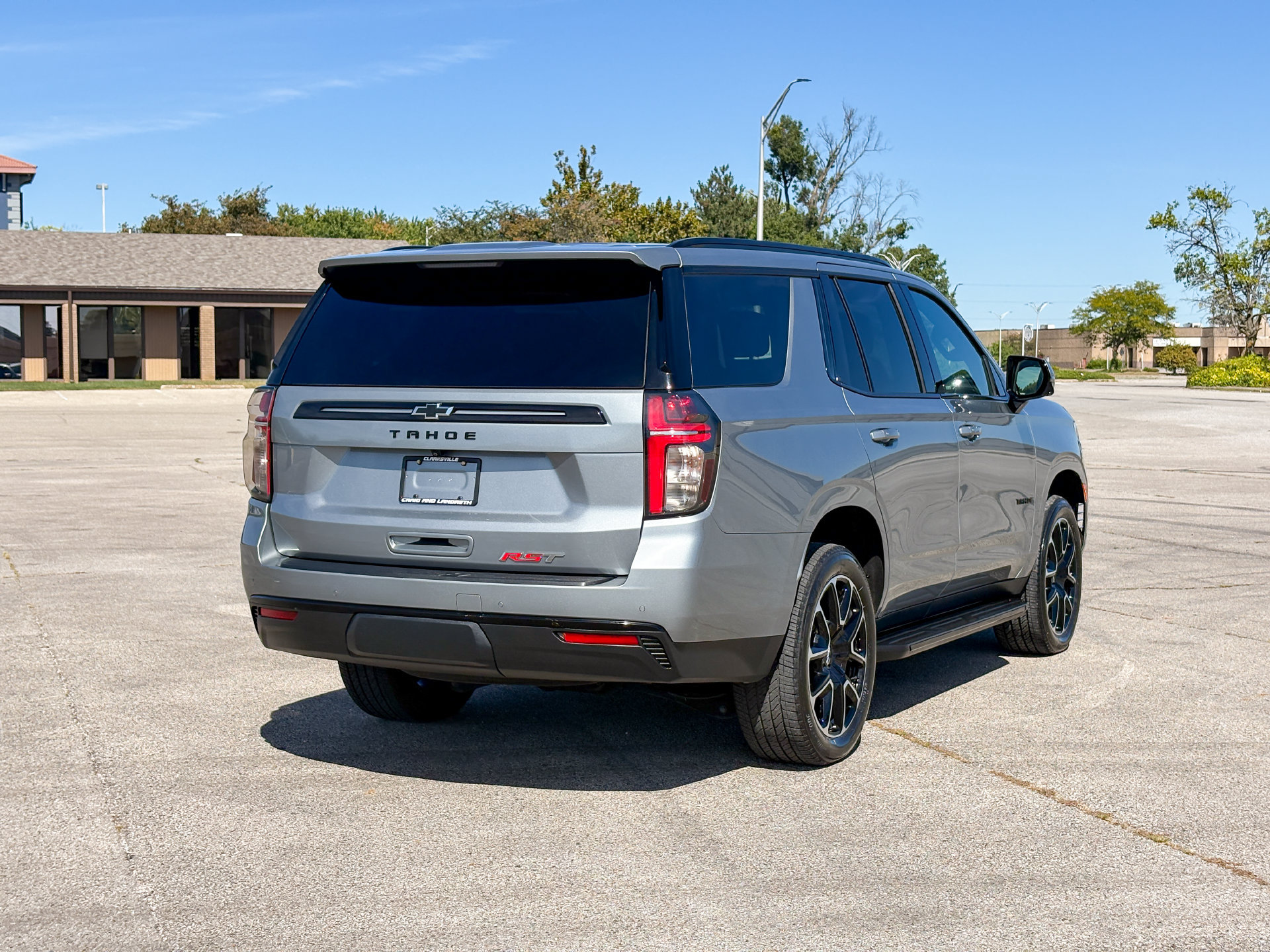 Used 2024 Chevrolet Tahoe RST w/ Luxury Package AWD/4WD image 9