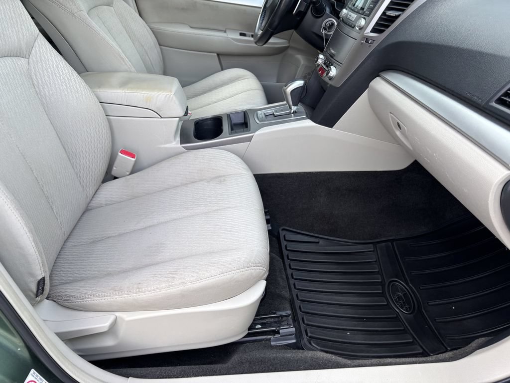 Used 2012 Subaru Outback 2.5i Premium AWD/4WD image 29