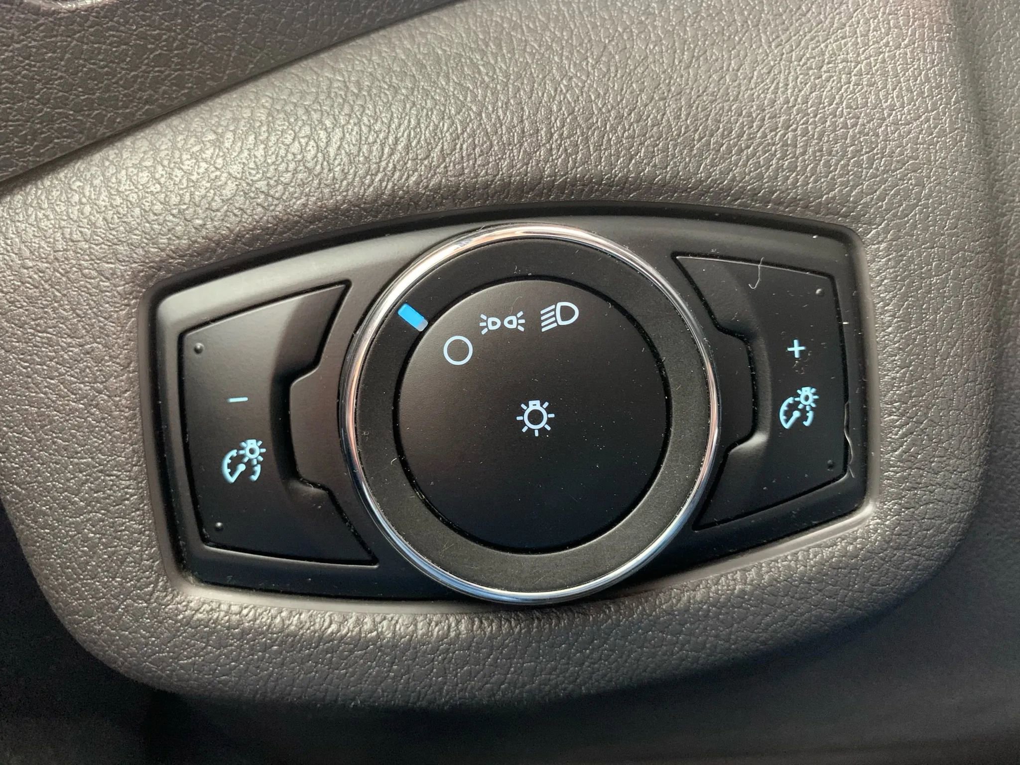 Used 2016 Ford Transit Connect XL image 18