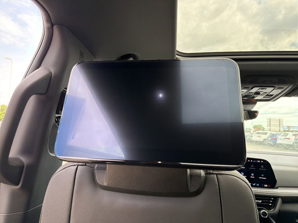 New 2026 Chevrolet Suburban Premier AWD/4WD image 19