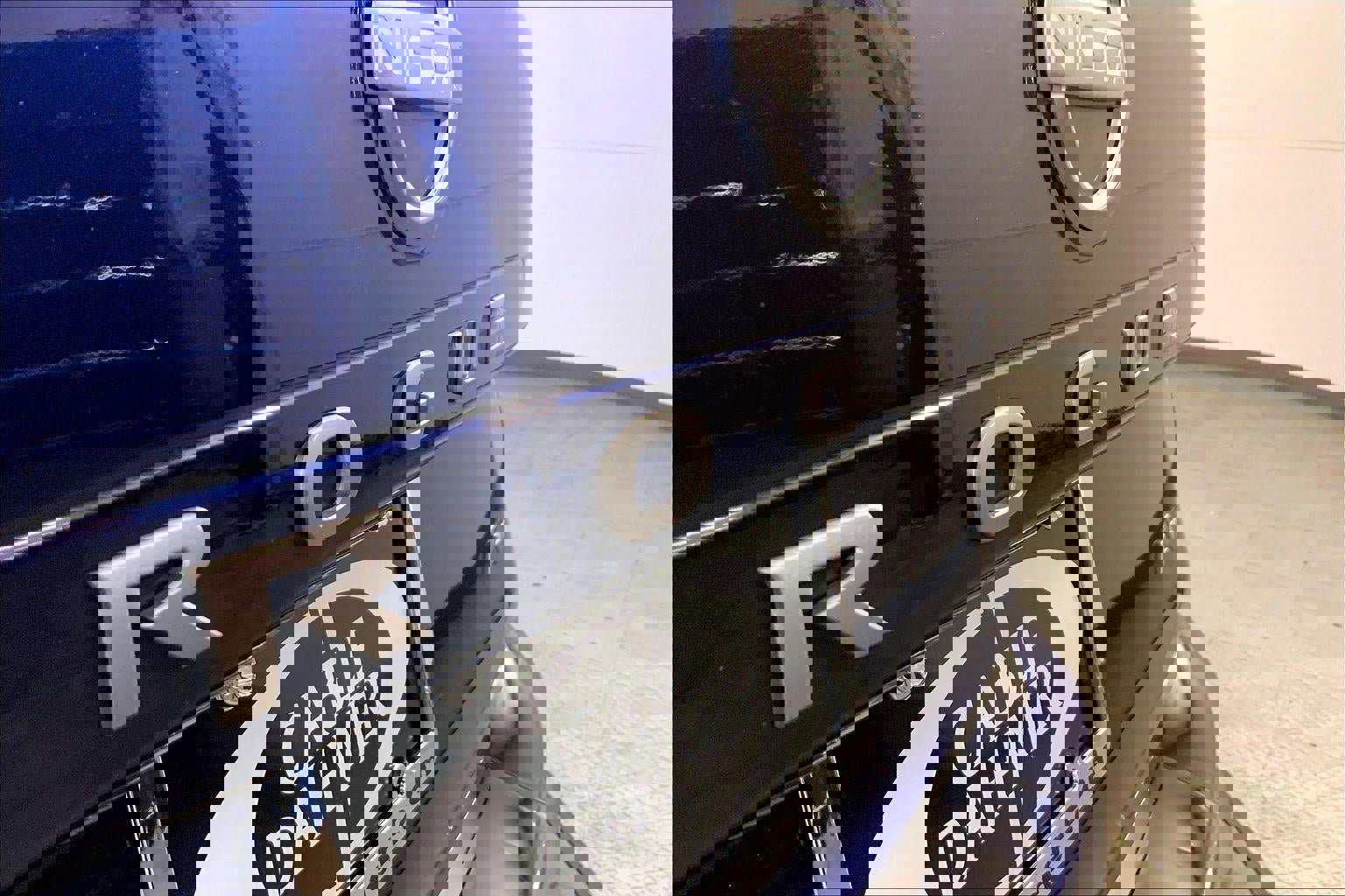 Used 2025 Nissan Rogue SV image 8