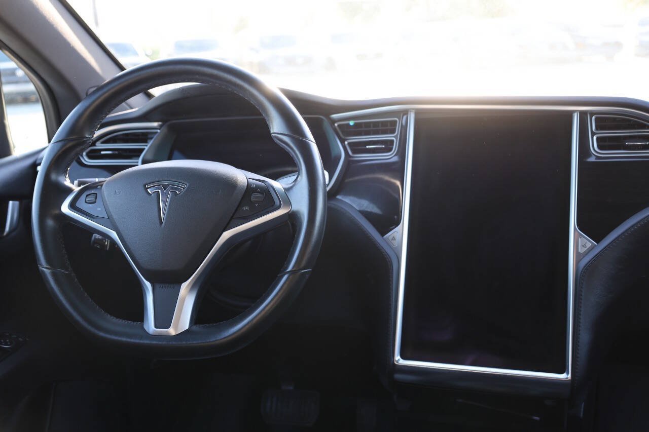 Used 2018 Tesla Model X 75D AWD/4WD image 22