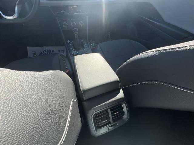 Certified 2022 Volkswagen Taos SE image 20