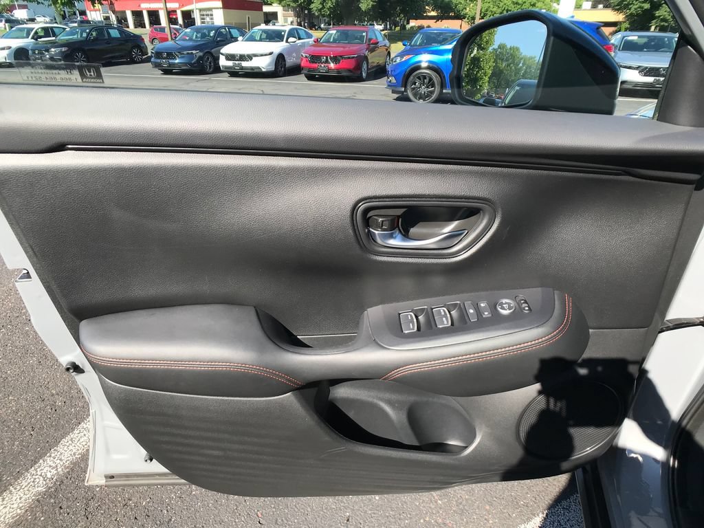 Certified 2025 Honda HR-V Sport image 16