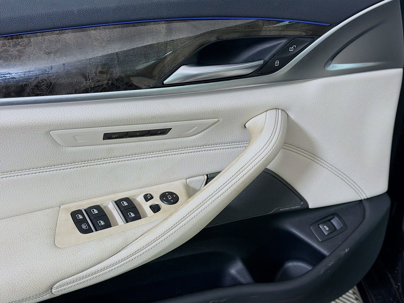 Used 2023 BMW 540i xDrive w/ Executive Package AWD/4WD image 21