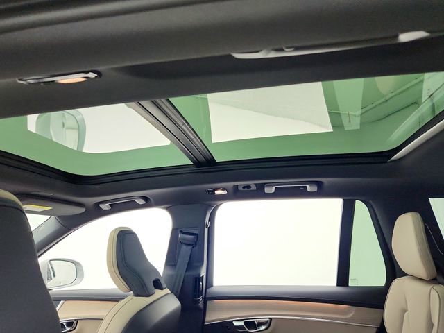 New 2025 Volvo XC90 T8 Core w/ Protection Package Premier image 22