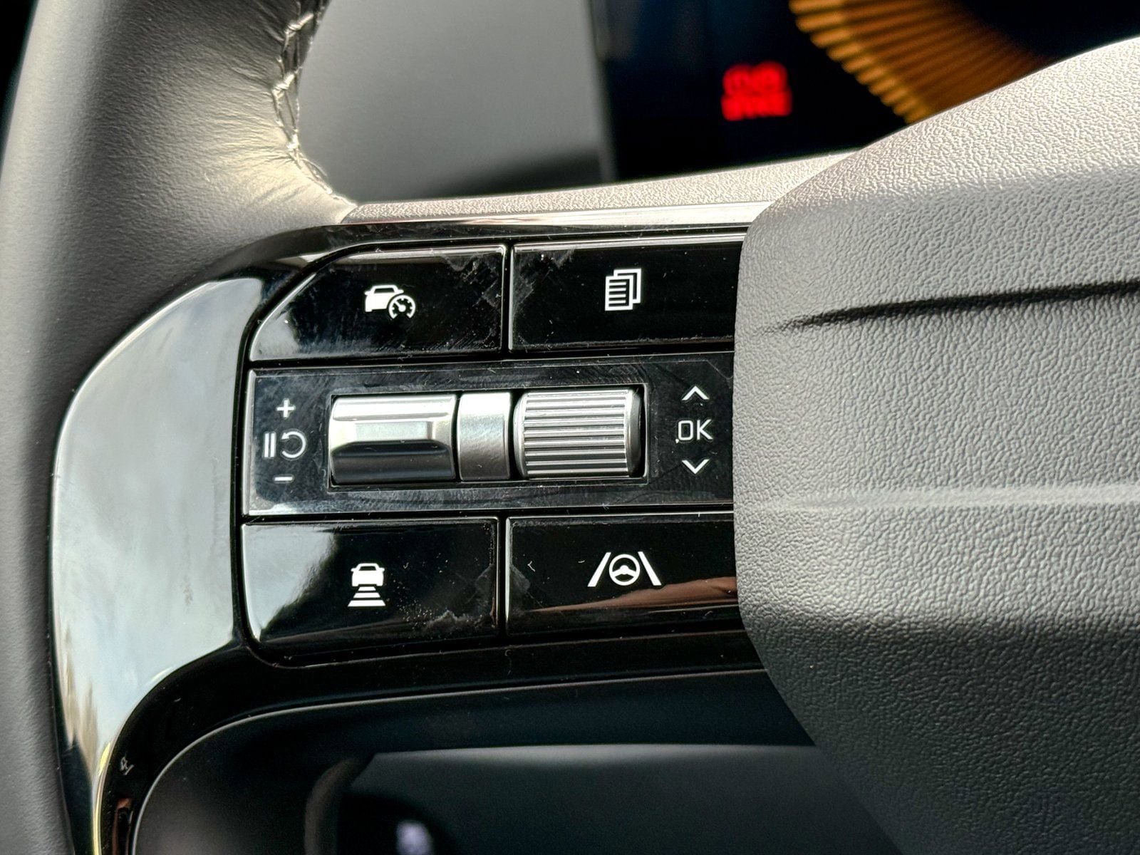 New 2026 Kia Sorento X-Line EX image 26