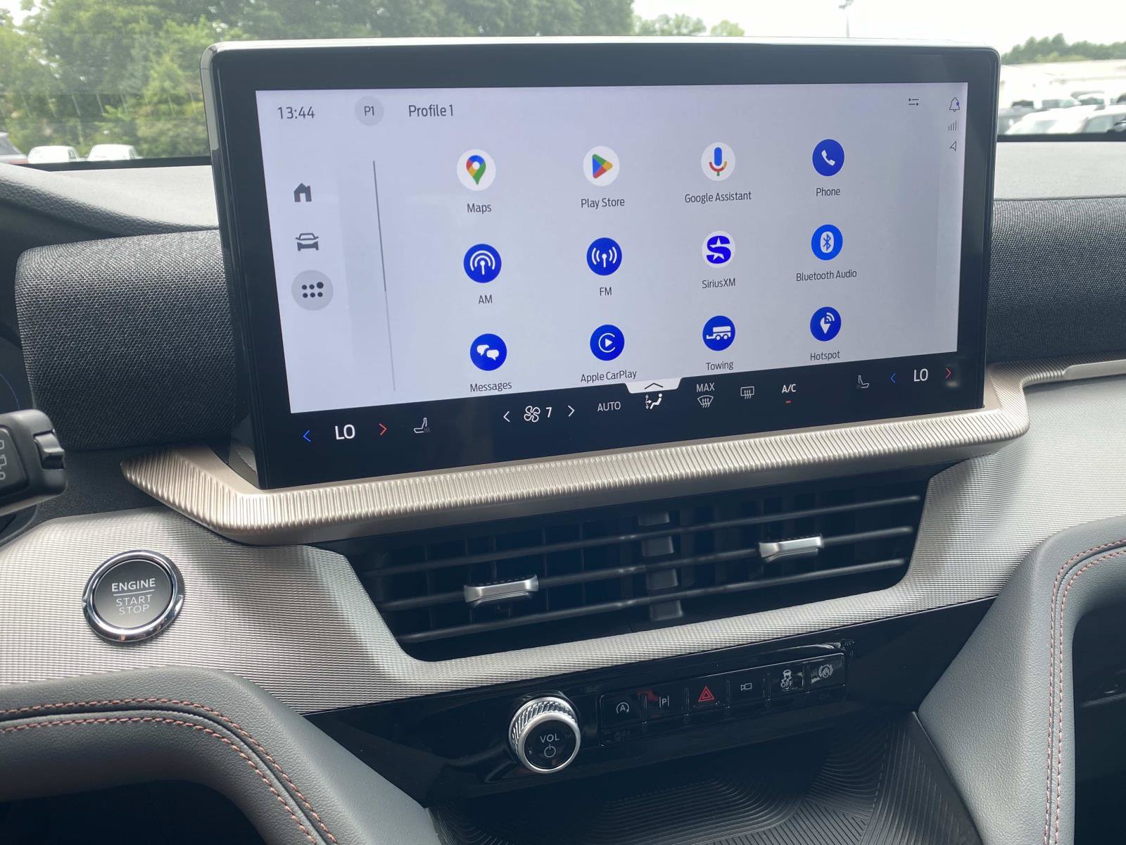 New 2026 Ford Explorer Active RWD image 16