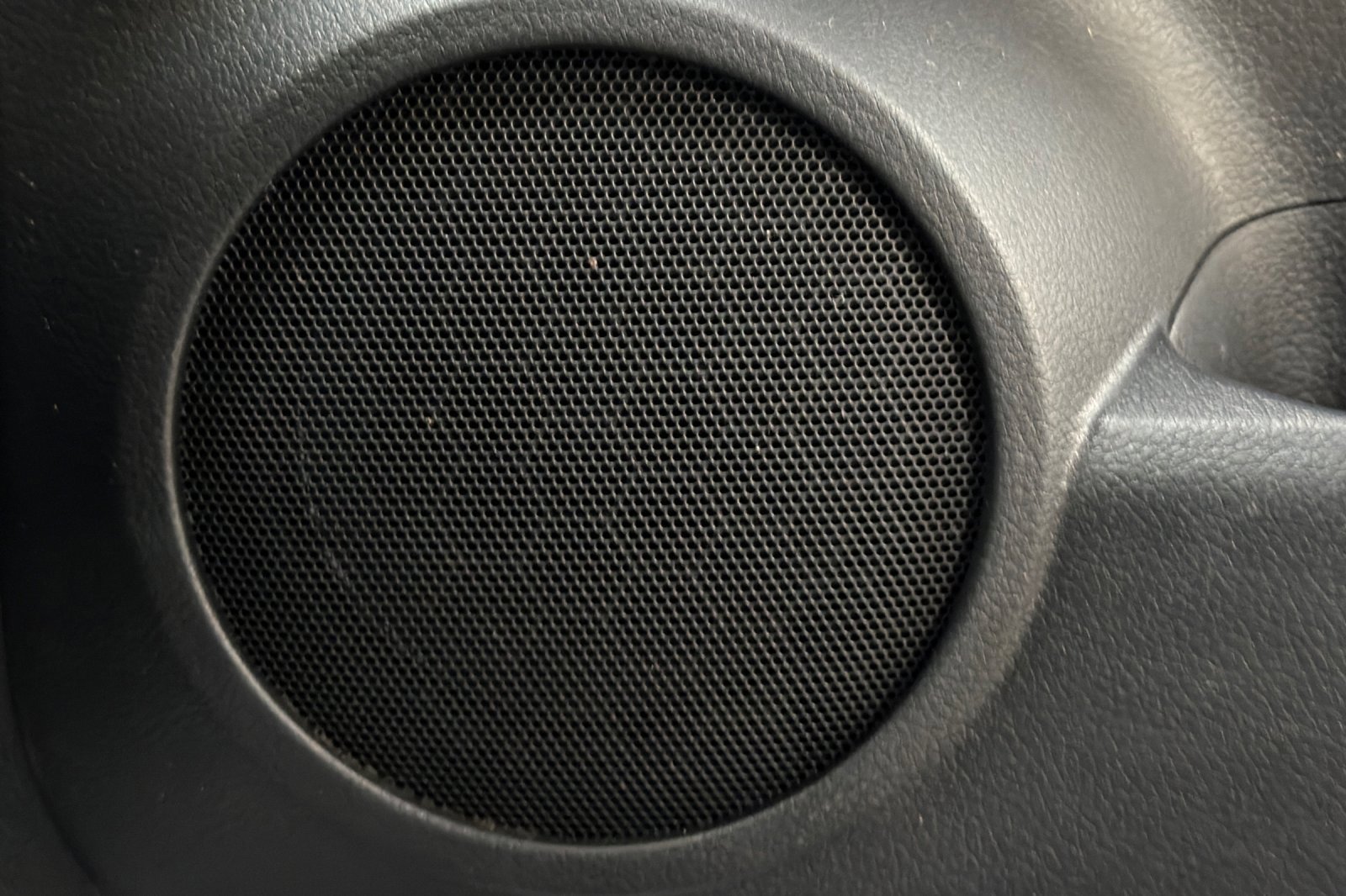 Used 2018 Nissan Rogue Sport SL image 24