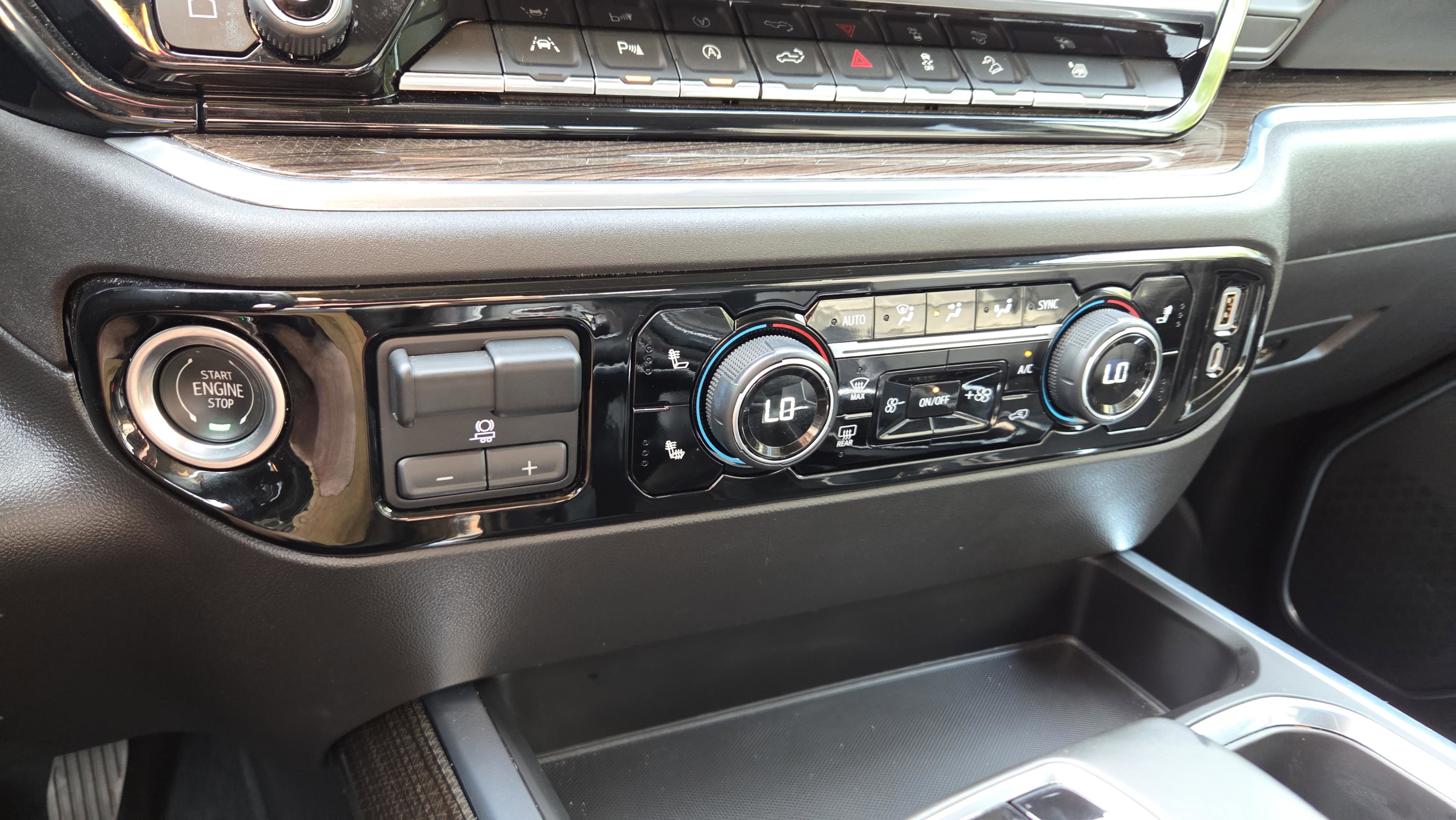 Certified 2023 Chevrolet Silverado 1500 LT Trail Boss w/ LT Trail Boss Premium Package AWD/4WD image 23