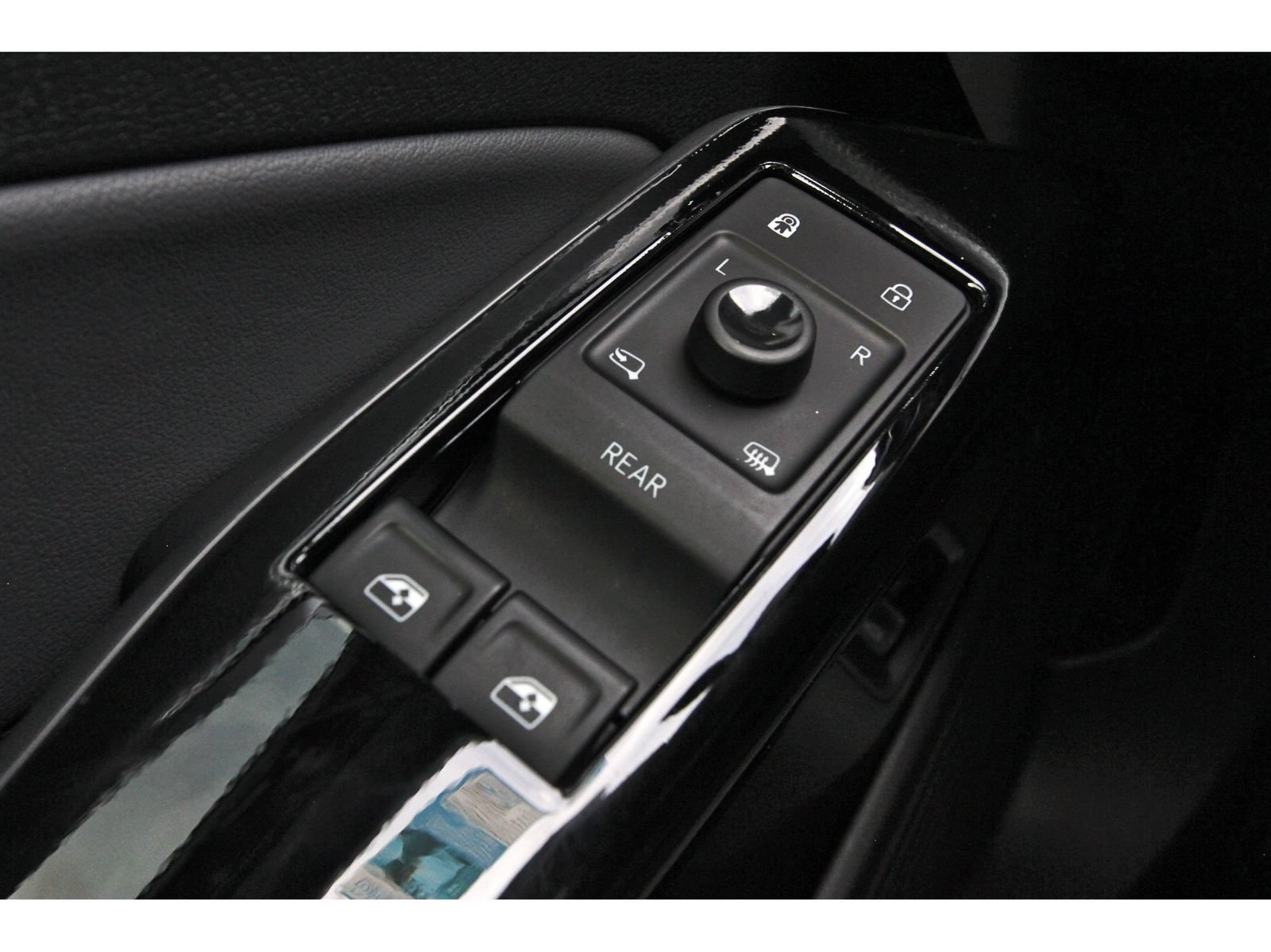 Used 2023 Volkswagen ID.4 Pro AWD/4WD image 22