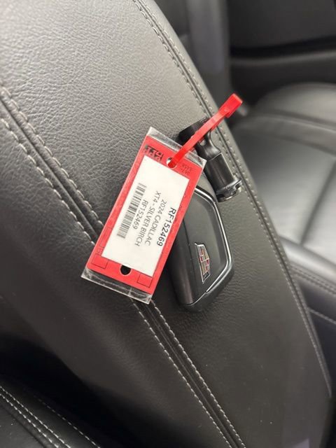 Used 2024 Cadillac XT4 Premium Luxury image 30