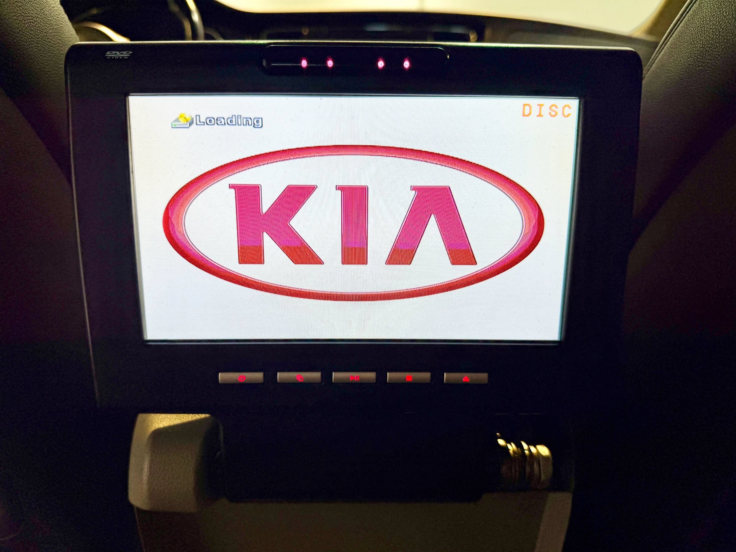 Used 2016 Kia Sedona EX FWD image 43