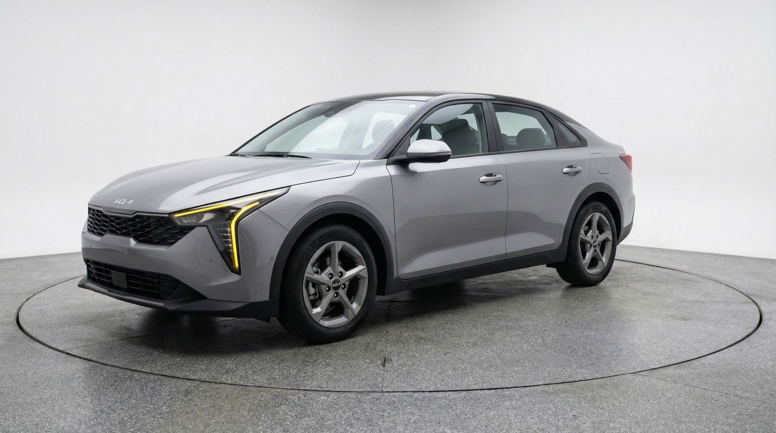 Used 2025 Kia K4 LXS image 3