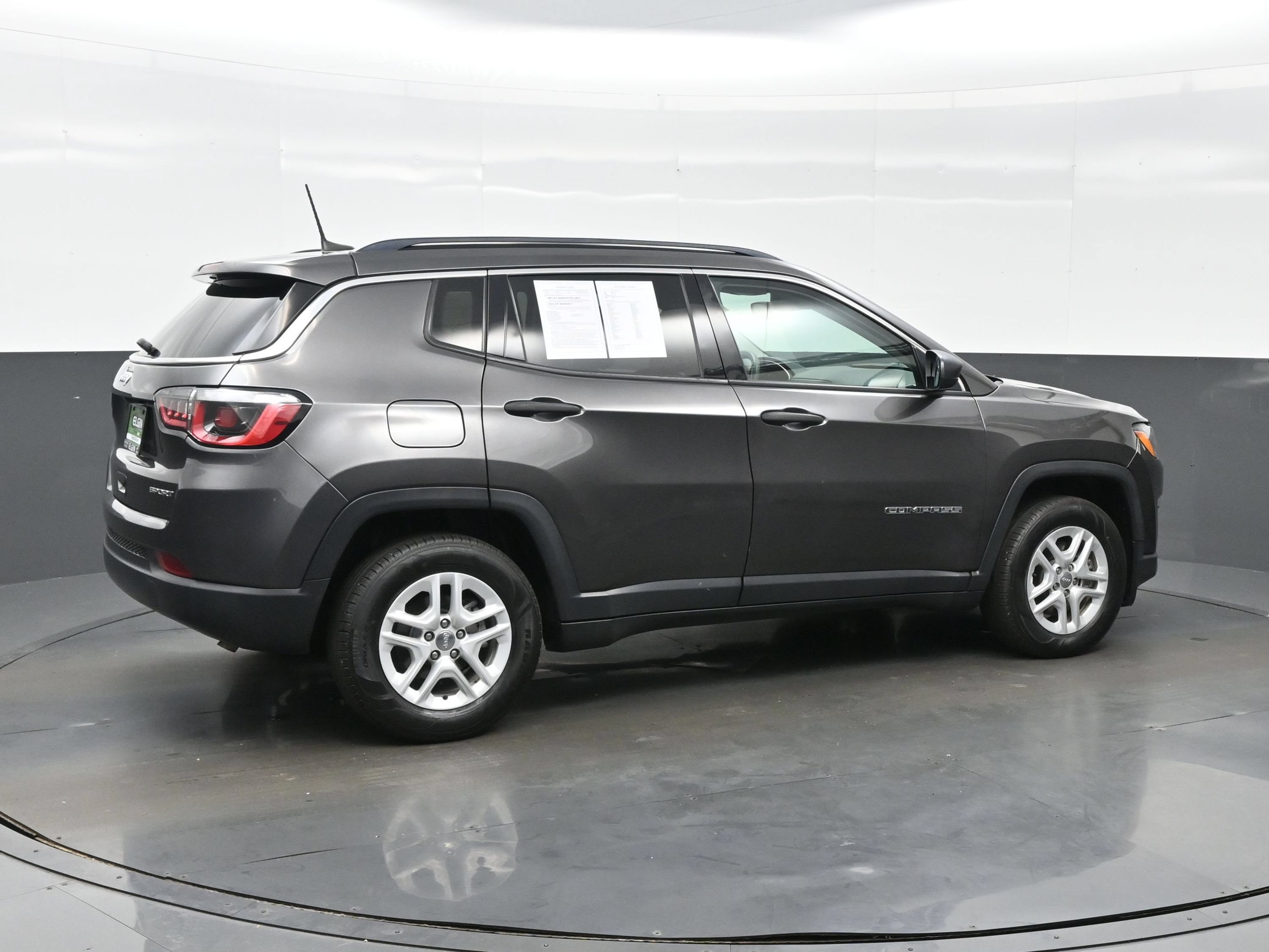 Used 2019 Jeep Compass Sport FWD image 6