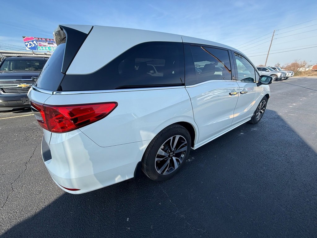Used 2019 Honda Odyssey Elite image 3