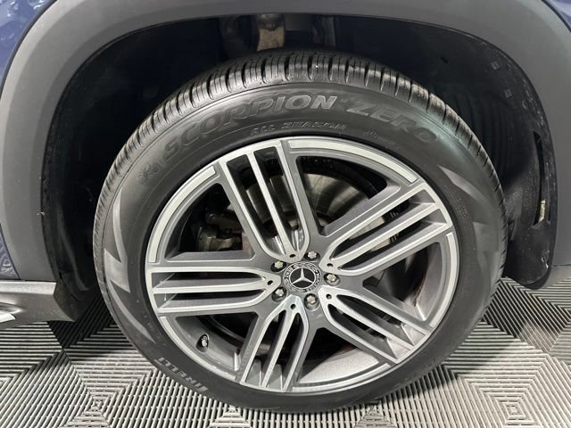 Certified 2024 Mercedes-Benz GLS 450 4MATIC image 33