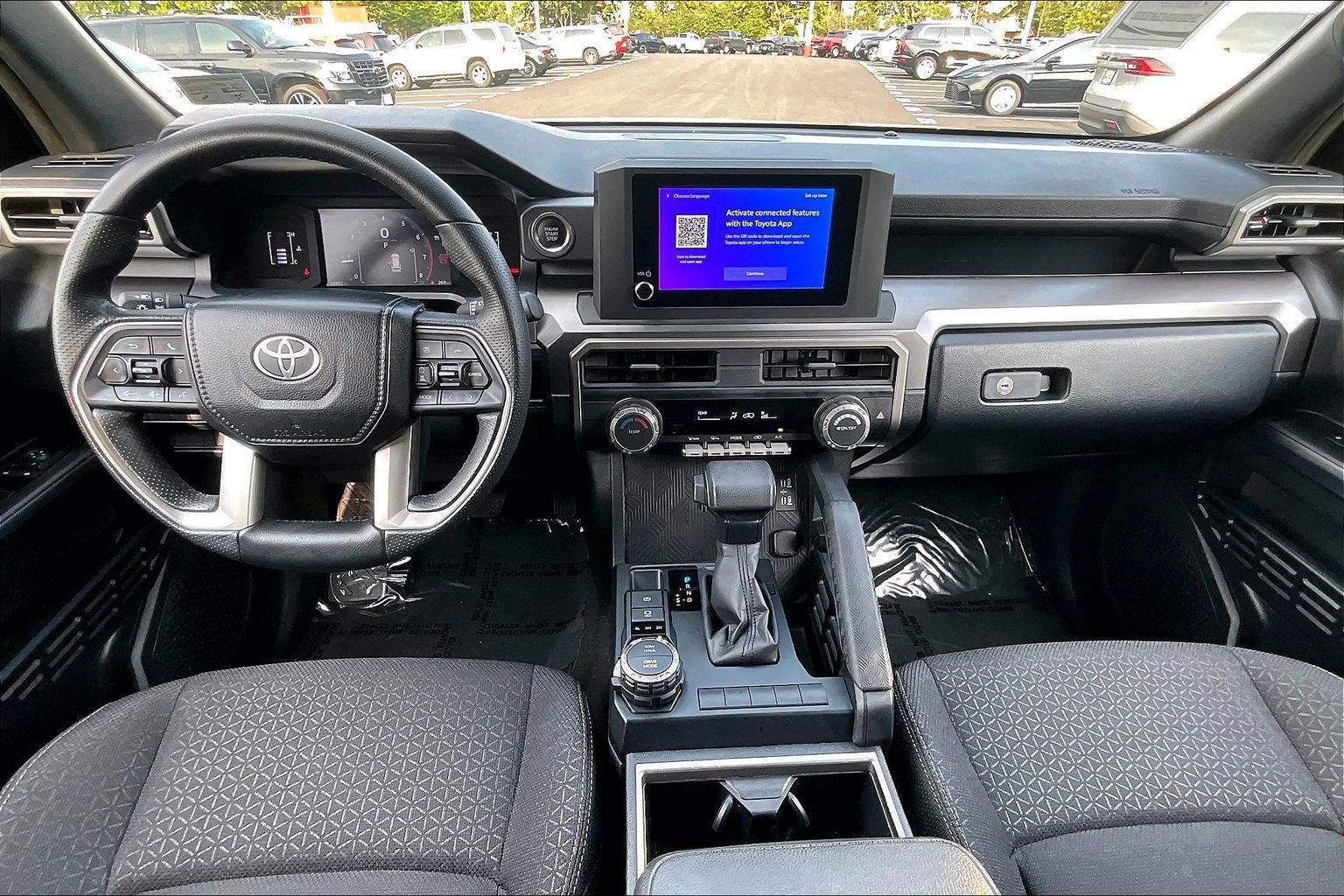 Used 2025 Toyota 4Runner SR5 AWD/4WD image 14