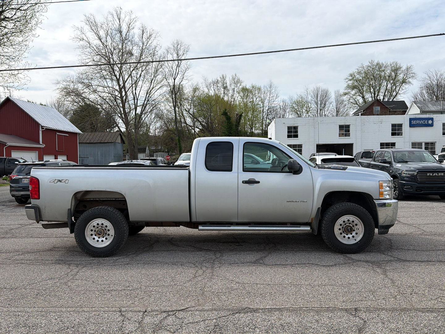 Used 2012 Chevrolet Silverado 2500 W/T w/ Snow Plow Prep Package image 4