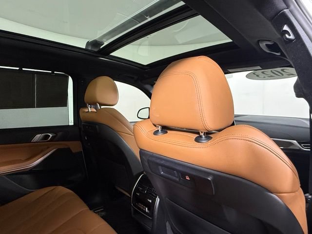 Used 2023 BMW X5 xDrive40i w/ Premium Package AWD/4WD image 35