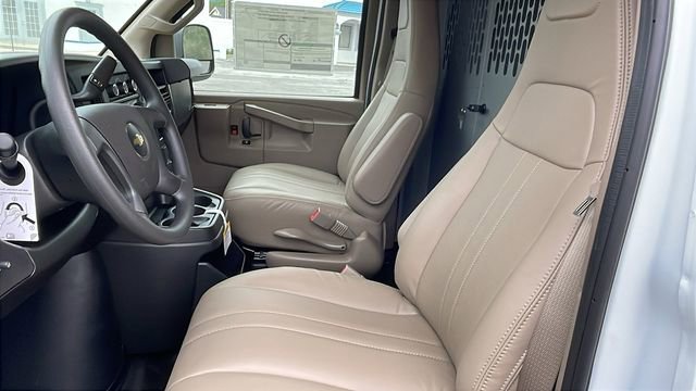New 2026 Chevrolet Express 2500 RWD image 17