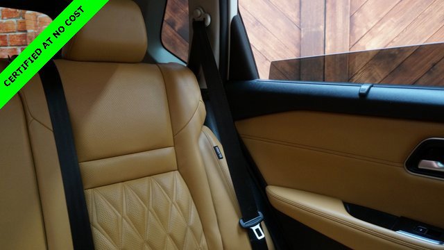 Used 2022 Nissan Rogue Platinum w/ Head-Up Display Package image 59