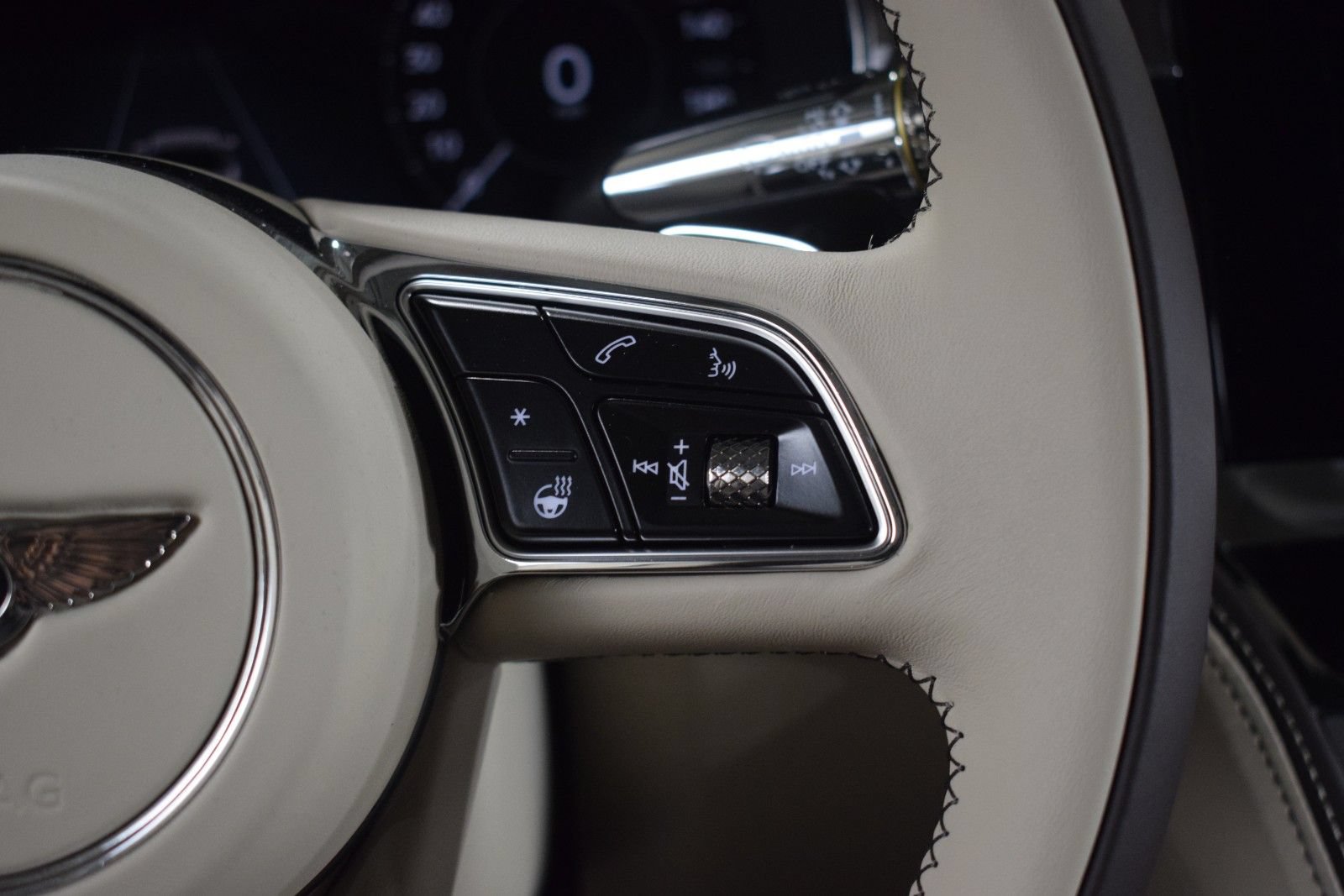 New 2026 Bentley Flying Spur Plug-In Hybrid AWD/4WD image 29