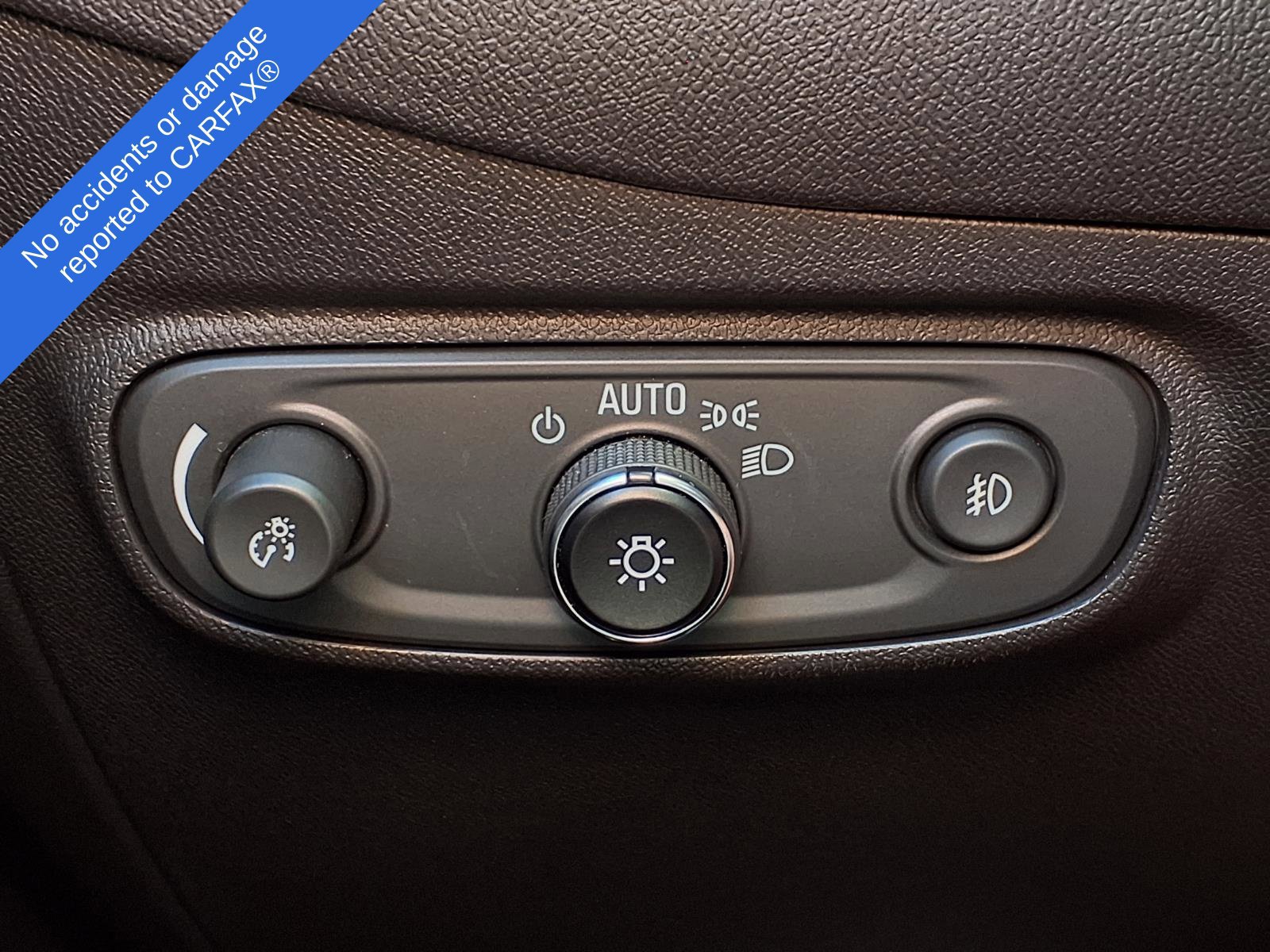 Used 2023 Chevrolet Equinox Premier AWD/4WD image 30